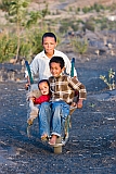 Fogo : Chã das Caldeiras : criança : People Children
Cabo Verde Foto Galeria
