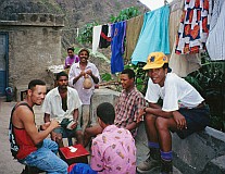 Insel: Santo Anto  Wanderweg: 203 Ort: Losna Motiv: Ein Dorf, eine Familie Motivgruppe: People Recreation © Pitt Reitmaier www.Cabo-Verde-Foto.com
