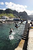 Santo Anto : Ponta do Sol : children jumping into the sea : People Recreation
Cabo Verde Foto Gallery