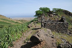 Insel: Santo Anto  Wanderweg: 315 Ort: Tabuleirinho da Tabuga Motiv: Huser und Ruinen Motivgruppe: Landscape Agriculture © Pitt Reitmaier www.Cabo-Verde-Foto.com