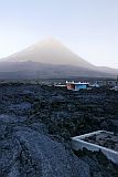 Fogo : Ch das Caldeiras : Loja Luisa em parte popada pela lava : Landscape Mountain
Cabo Verde Foto Galeria