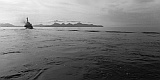 Insel: Santo Anto  Wanderweg: 318 Ort: Porto Novo Motiv: Fischerboot Silhouete von Sao Vicente Motivgruppe: Landscape © Pitt Reitmaier www.Cabo-Verde-Foto.com