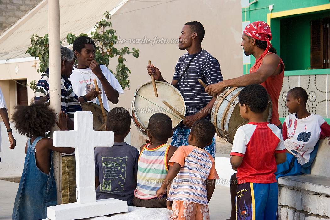 Boa Vista : Rabil : musician : People RecreationCabo Verde Foto Gallery