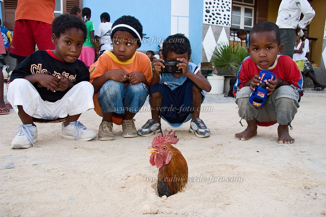 Boa Vista : Rabil : Santa Cruz : People RecreationCabo Verde Foto Gallery