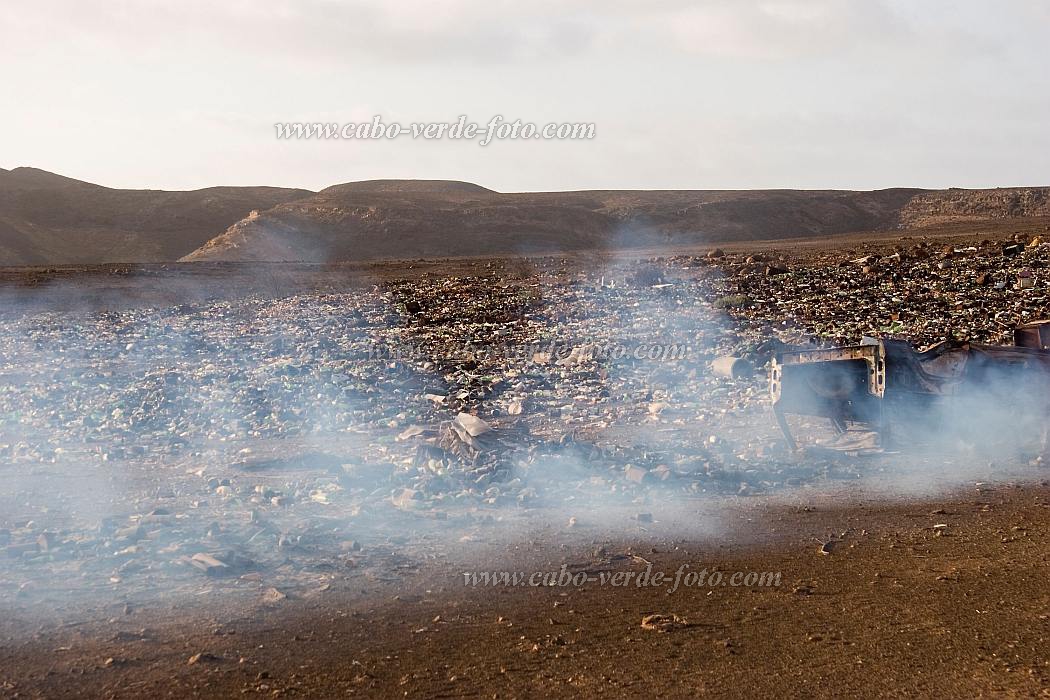 Boa Vista : Ponta do Sol : waste : TechnologyCabo Verde Foto Gallery