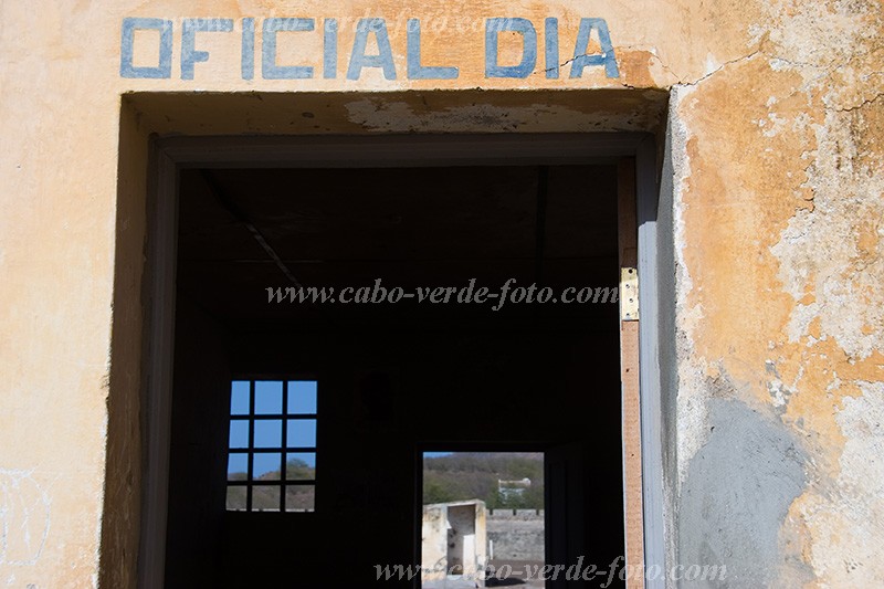 Santiago : Cho Bom : concentration camp : Technology ArchitectureCabo Verde Foto Gallery