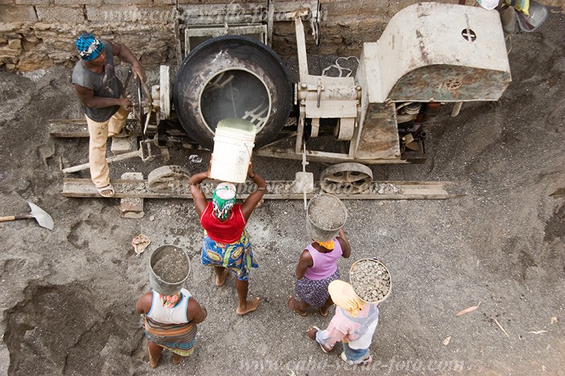 Santiago : Calheta : worker : People WorkCabo Verde Foto Gallery