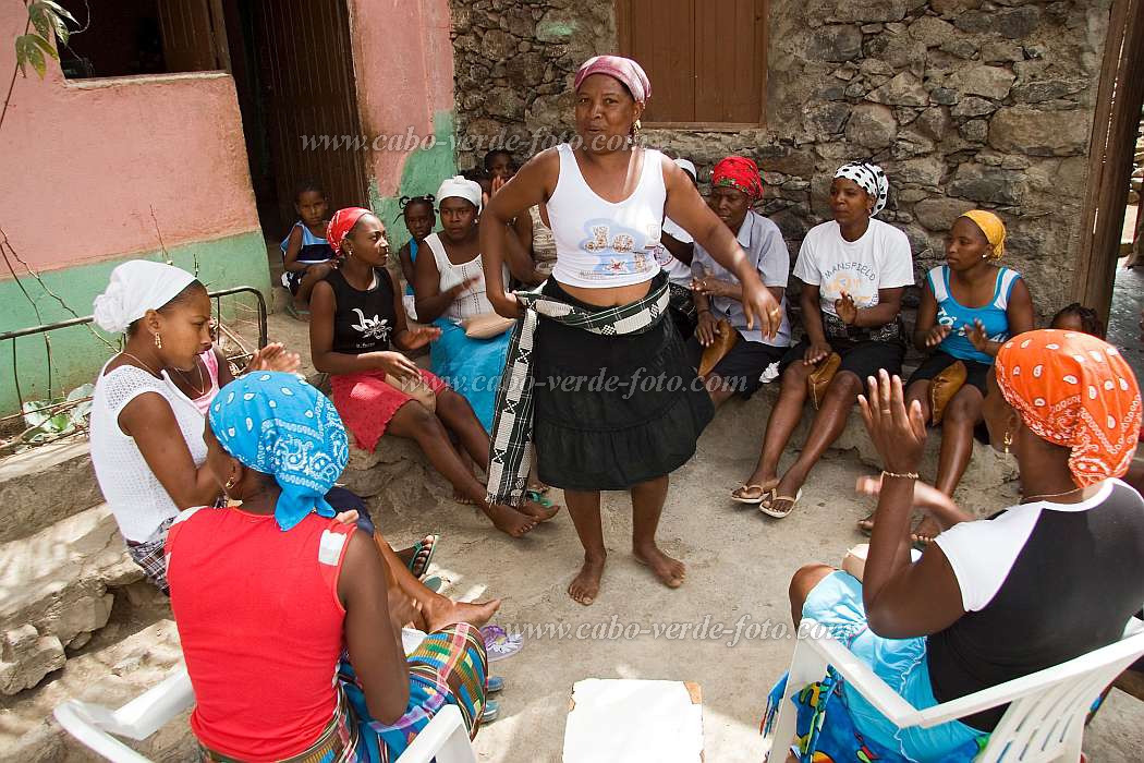 Santiago : So Miguel : batuque : People RecreationCabo Verde Foto Gallery