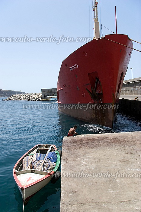 Fogo : So Filipe : fisherman : People WorkCabo Verde Foto Gallery