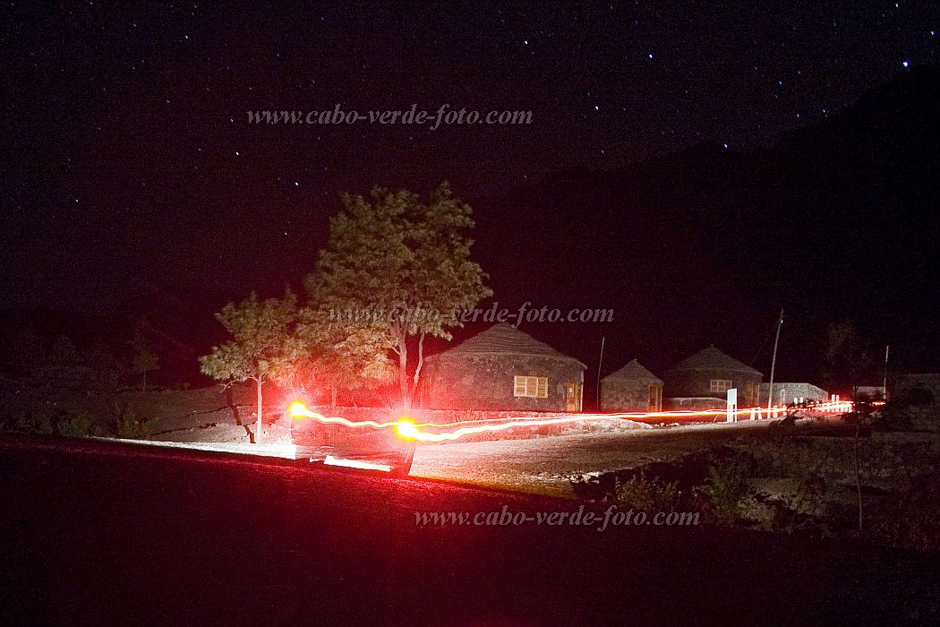 Fogo : Ch das Caldeiras : vida nocturna : Landscape TownCabo Verde Foto Gallery