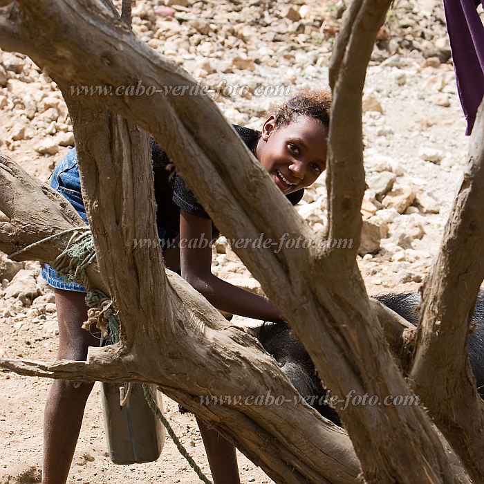 Brava : Furna : portrait : People ChildrenCabo Verde Foto Gallery