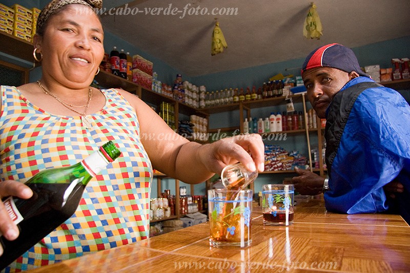 So Nicolau : Cabealinho : comerciante : People RecreationCabo Verde Foto Gallery