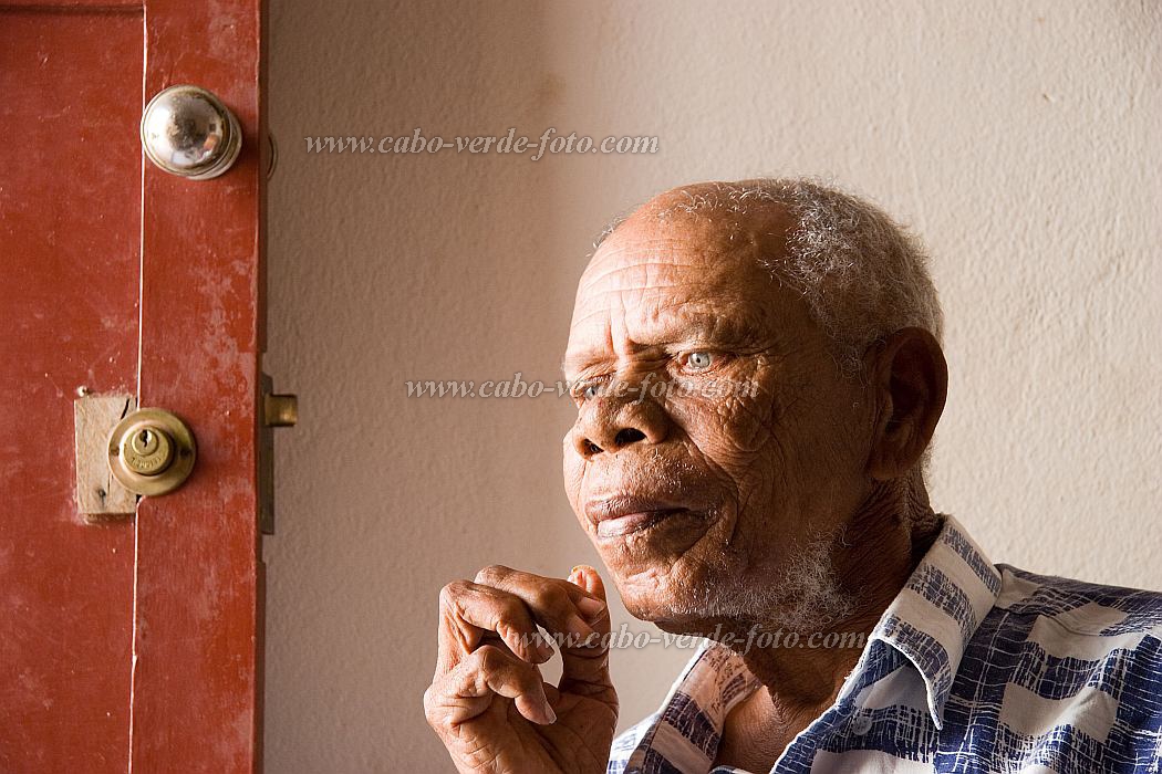 So Vicente : Mindelo : retrato : People ElderlyCabo Verde Foto Gallery