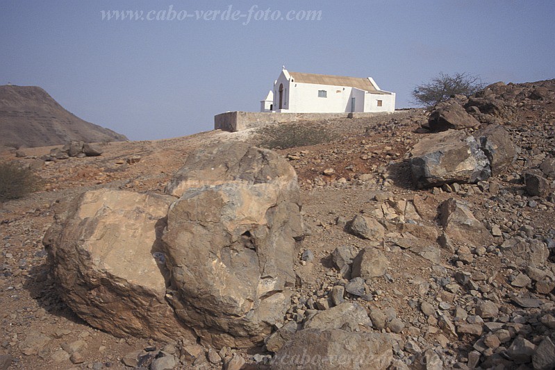 Boa Vista : Povacao Velha : church : Landscape MountainCabo Verde Foto Gallery
