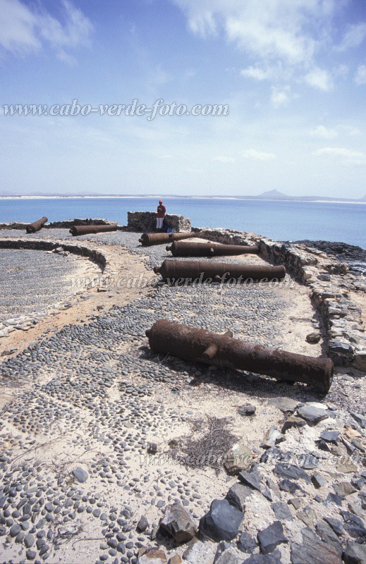 Insel: Boa Vista  Wanderweg:  Ort: Ilhu Sal Rei Motiv: Kanone Motivgruppe: Landscape Sea © Pitt Reitmaier www.Cabo-Verde-Foto.com