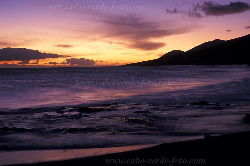 Santo Anto : Canjana Praia Formosa : sunset glow : Landscape SeaCabo Verde Foto Gallery