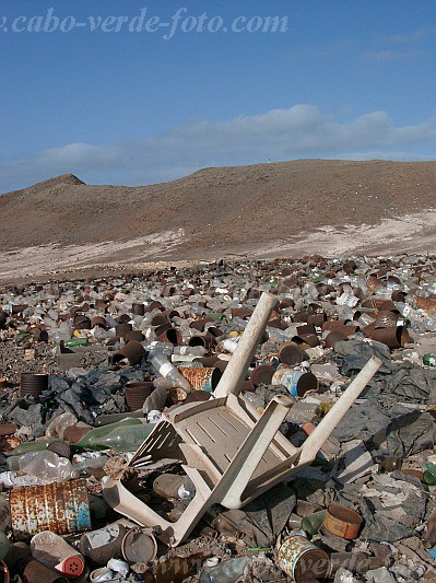 Boa Vista : Ponta do Sol : lixo : Landscape MountainCabo Verde Foto Gallery
