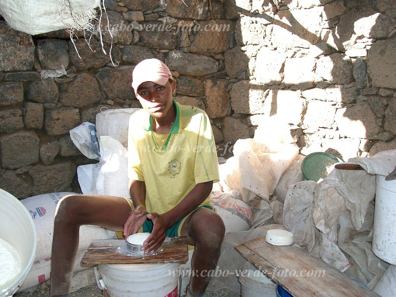 Santo Anto : Lagoinha : cheese : Technology AgricultureCabo Verde Foto Gallery
