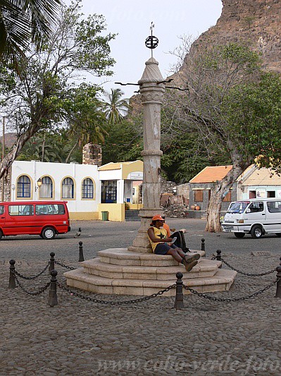 Santiago : Cidade Velha : pillory : Landscape TownCabo Verde Foto Gallery