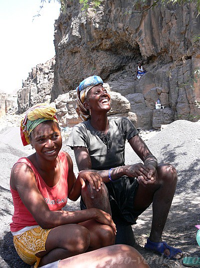 Santiago : Aguas Belas : batuco : People RecreationCabo Verde Foto Gallery