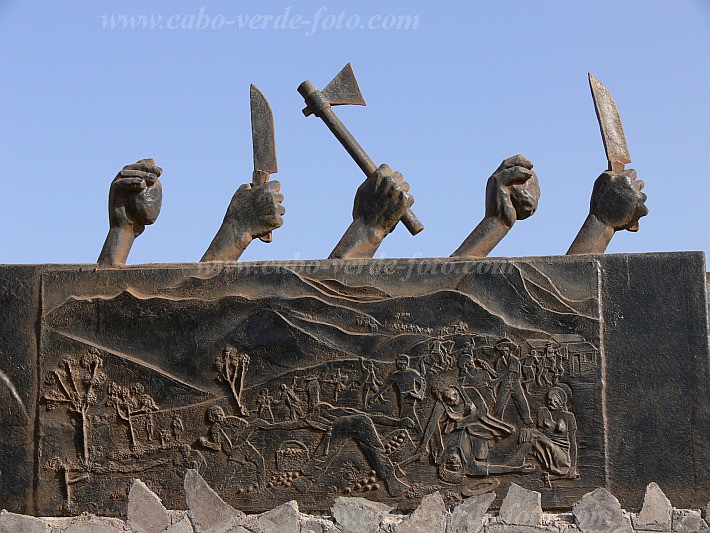 Santiago : Ribeirao Manuel : monumento revolta do Ribeiro Manuel : History monumentCabo Verde Foto Gallery