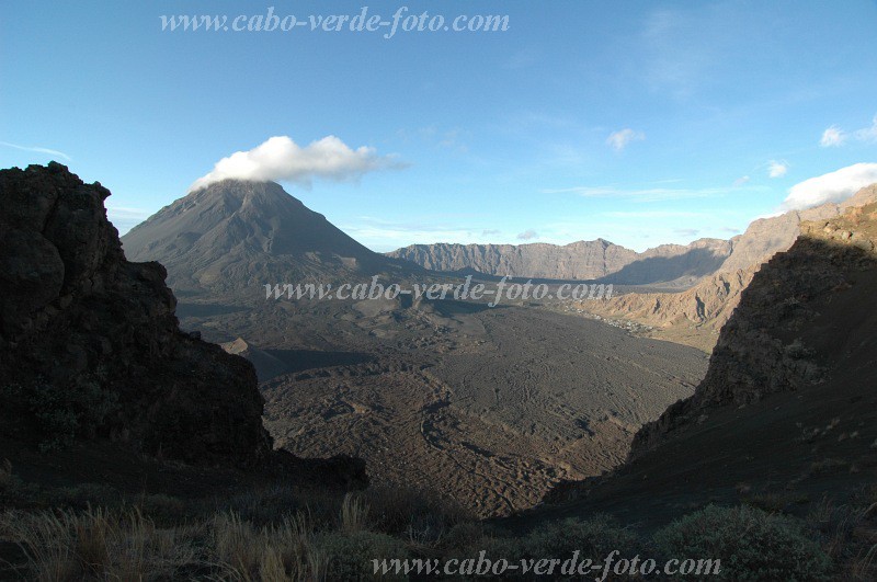 Fogo : Bordeira : vulco : Landscape MountainCabo Verde Foto Gallery