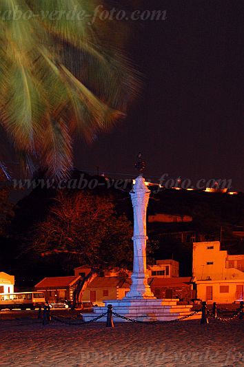 Santiago : Cidade Velha : pillory : Landscape TownCabo Verde Foto Gallery
