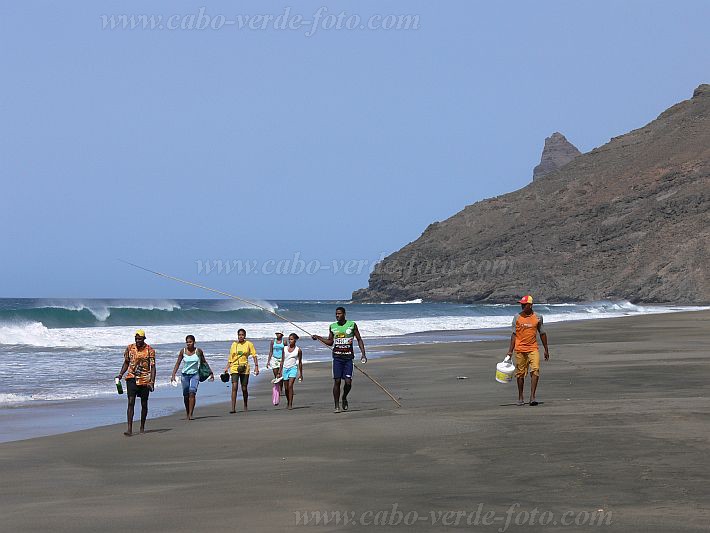 So Vicente : Palha Carga : pescador : People RecreationCabo Verde Foto Gallery