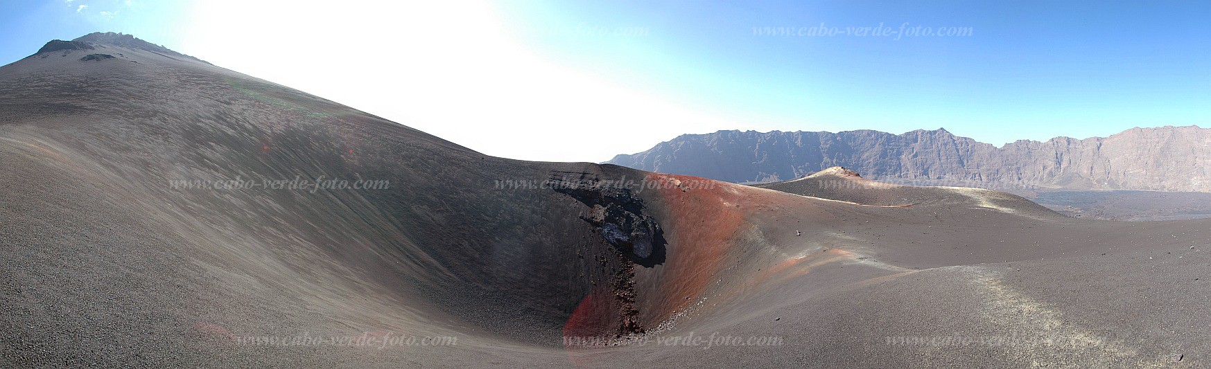 Fogo : Pico Pequeno : cratra : Landscape MountainCabo Verde Foto Gallery