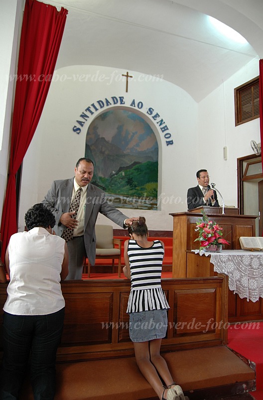 So Vicente : Mindelo : church : People ReligionCabo Verde Foto Gallery