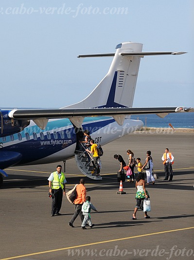 Insel: So Vicente  Wanderweg:  Ort: Flughafen Aeroporto Motiv: Flugzeug Motivgruppe: Technology Transport © Pitt Reitmaier www.Cabo-Verde-Foto.com