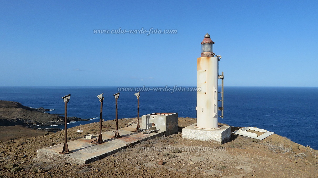 Santo Anto : Chao Ponta de Mangrade : subida ao farol da Ponta de Mangrade : Landscape SeaCabo Verde Foto Gallery