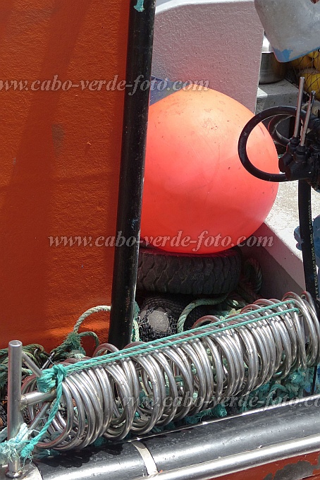 So Nicolau : Tarrafal : barco de pesca : Technology FisheryCabo Verde Foto Gallery