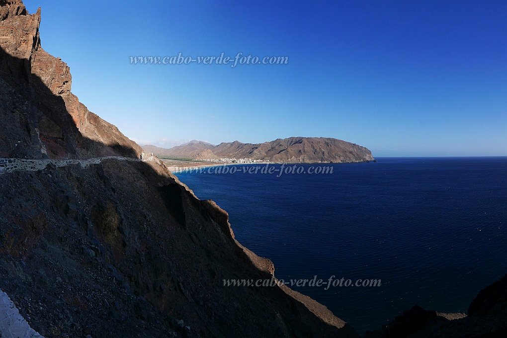 So Vicente : Sao Pedro Farol Dona Amelia : caminho : Landscape SeaCabo Verde Foto Gallery