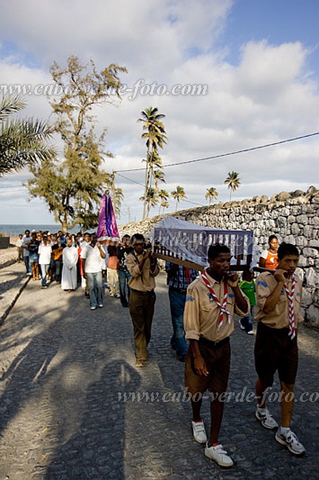 Santo Anto : Vila das Pombas : procession : People ReligionCabo Verde Foto Gallery