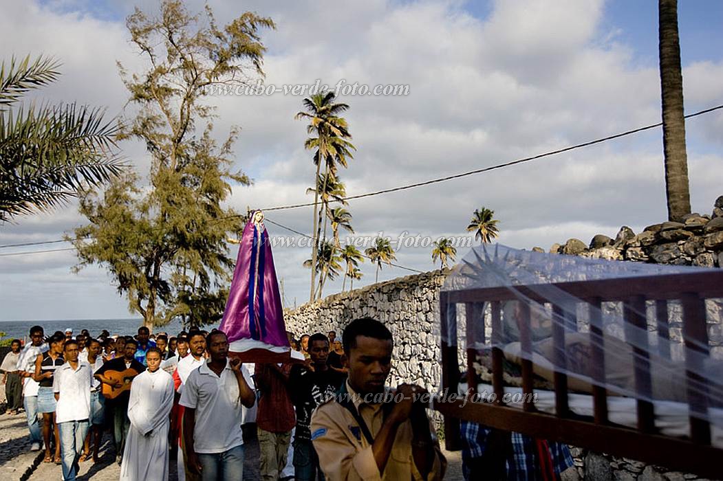 Santo Anto : Vila das Pombas : procession : People ReligionCabo Verde Foto Gallery