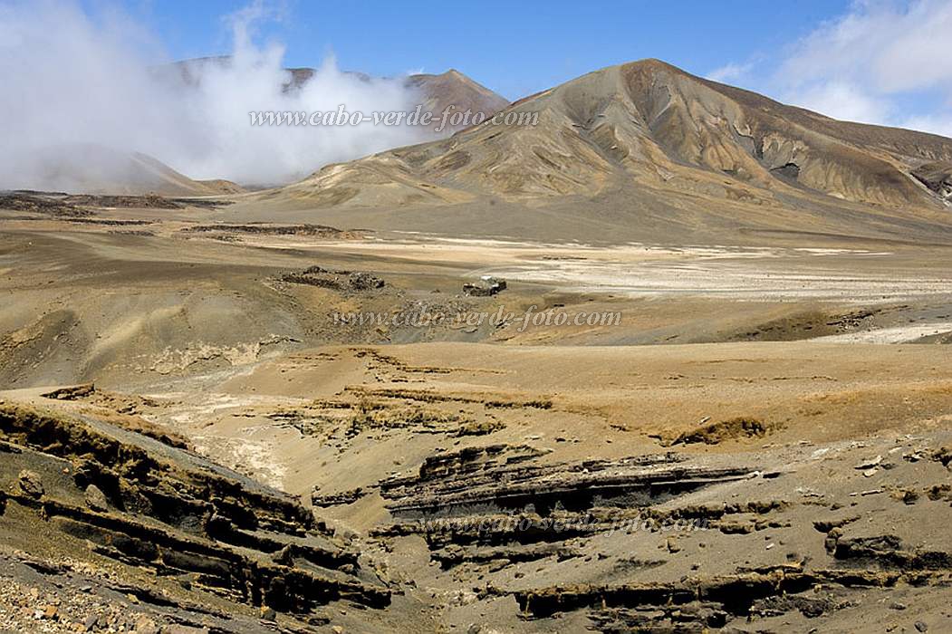 Santo Anto : Norte - Lagoinha : volcano landscape : Landscape MountainCabo Verde Foto Gallery