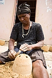 Insel: Santiago  Wanderweg:  Ort: Assomada Motiv: Tpferei Motivgruppe: People Work © Florian Drmer www.Cabo-Verde-Foto.com