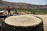 Santiago : Ribeira da Branca : white rum production : People Work
Cabo Verde Foto Gallery