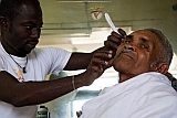 Insel: So Vicente  Wanderweg:  Ort: Mindelo Motiv: Friseur Motivgruppe: People Work © Florian Drmer www.Cabo-Verde-Foto.com