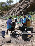 Santiago : Engenho : well : People Work
Cabo Verde Foto Gallery