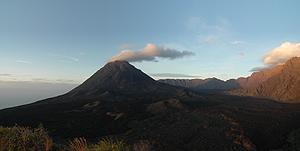 Insel: Fogo  Wanderweg:  Ort: Bordeira Motiv: Vulkan Motivgruppe: Landscape Mountain © Pitt Reitmaier www.Cabo-Verde-Foto.com