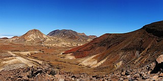 Santo Anto : Bolona : Vista ao Monte Arranha Perna e Coroa : Landscape Mountain
Cabo Verde Foto Galeria