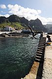 Santo Anto : Ponta do Sol : children jumping into the sea : People Recreation
Cabo Verde Foto Gallery