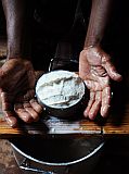 Santo Ant�o : Lagoa Compainha : cheese : People Work
Cabo Verde Foto Gallery