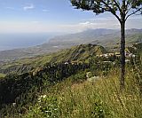 Santo Anto : Pico da Cruz Gudo Banderola : view to the west : Landscape Mountain
Cabo Verde Foto Gallery