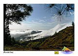Santo Antão : Pico da Cruz Seladinha Vermelha : Trade wind clouds : Landscape Mountain
Cabo Verde Foto Gallery