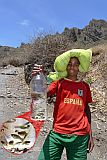 So Nicolau : Fragata Fragatona : schoolboy with gambusia in a bottle : Nature Animals
Cabo Verde Foto Gallery