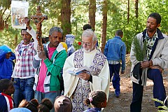 Santo Anto : Pico da Cruz : procisso via sacra : People Religion
Cabo Verde Foto Galeria