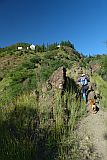 Santo Anto : Pico da Cruz Lombo Vermelho : meradas verdes frente ao permetro florestal casa : Landscape Mountain
Cabo Verde Foto Galeria
